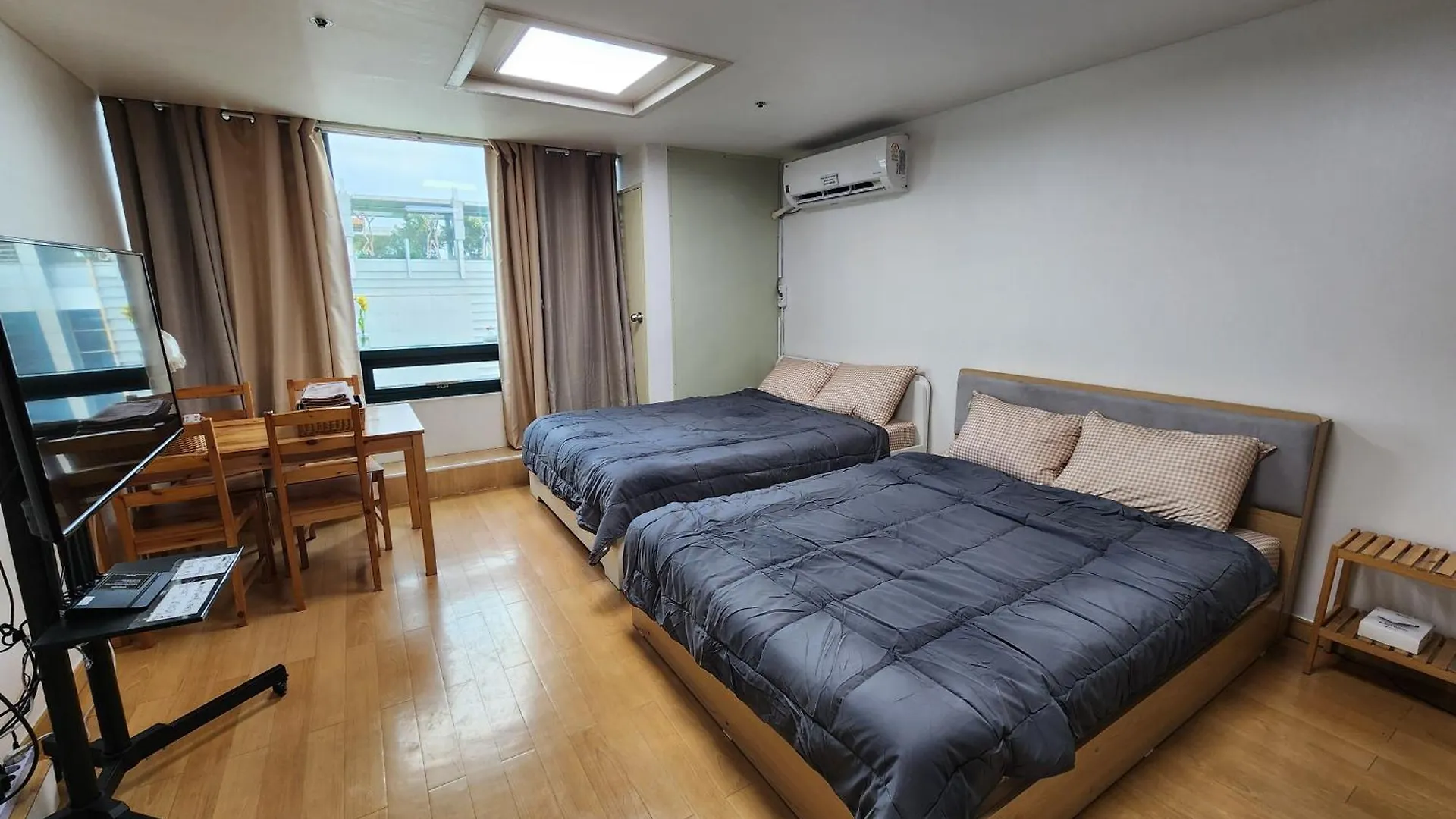 Апартаменты Hongdae Station, Exit 2 Сеул 0*,