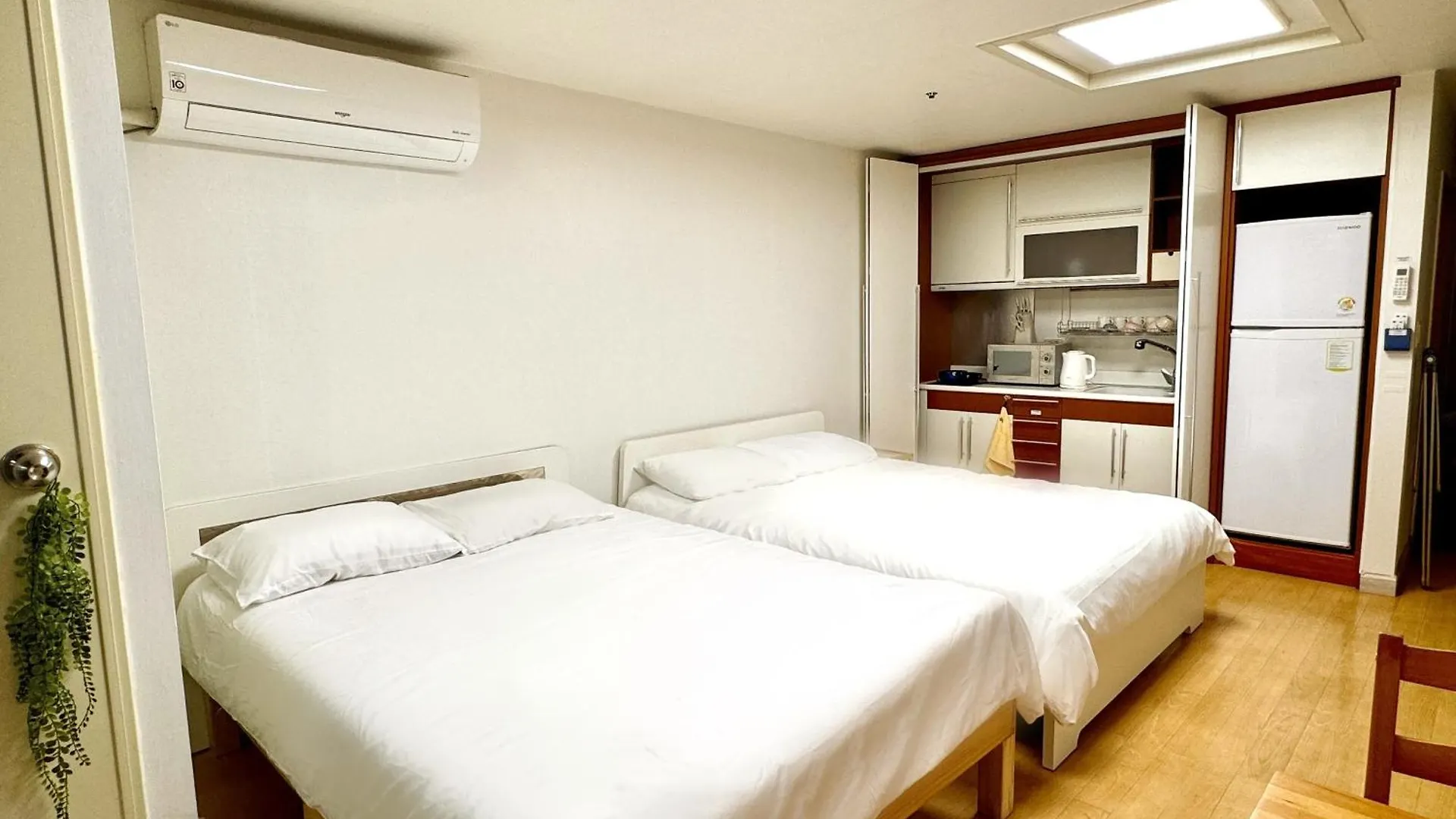 Hongdae Station, Exit 2 Apartamento Seul